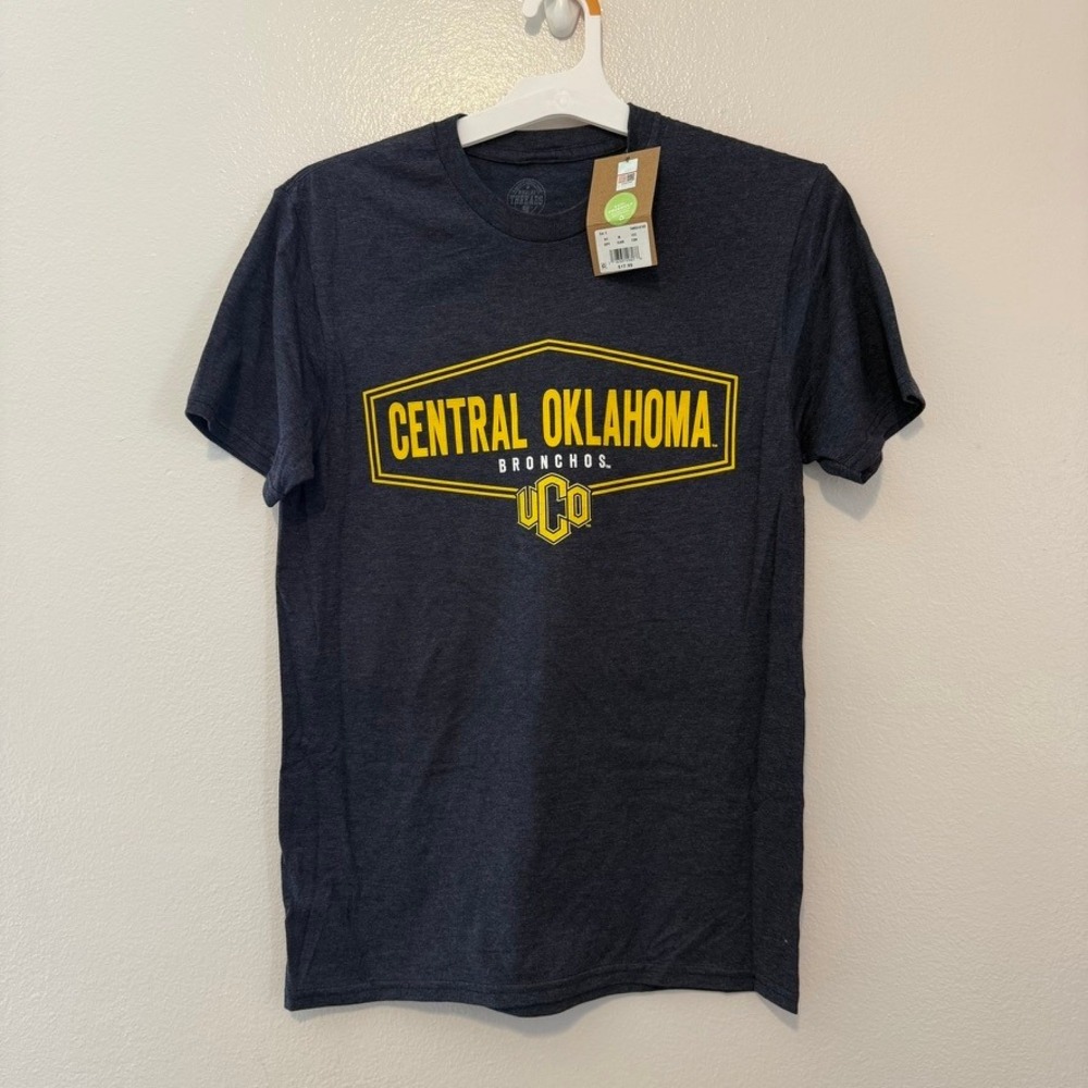 Rivalry Threads Central Oklahoma Bronchos UCO T-Shirt Mens Small Navy Blue NWT